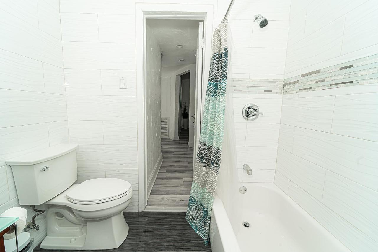 Bike To Beach-Spacious With Patio Bbq & Game Room Hallandale Beach Exterior photo